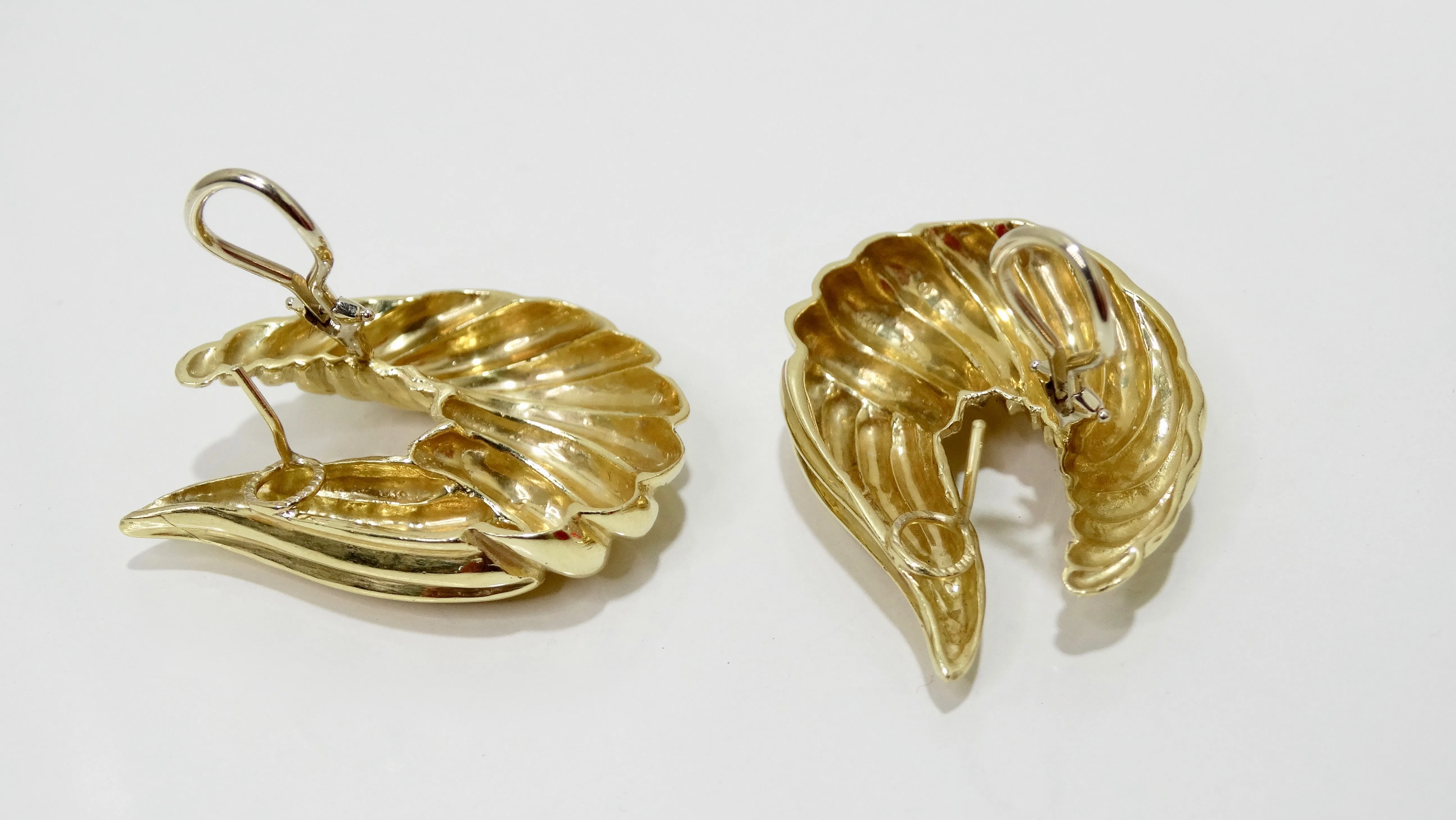 14K Gold Shrimp Style Pierced Earrings