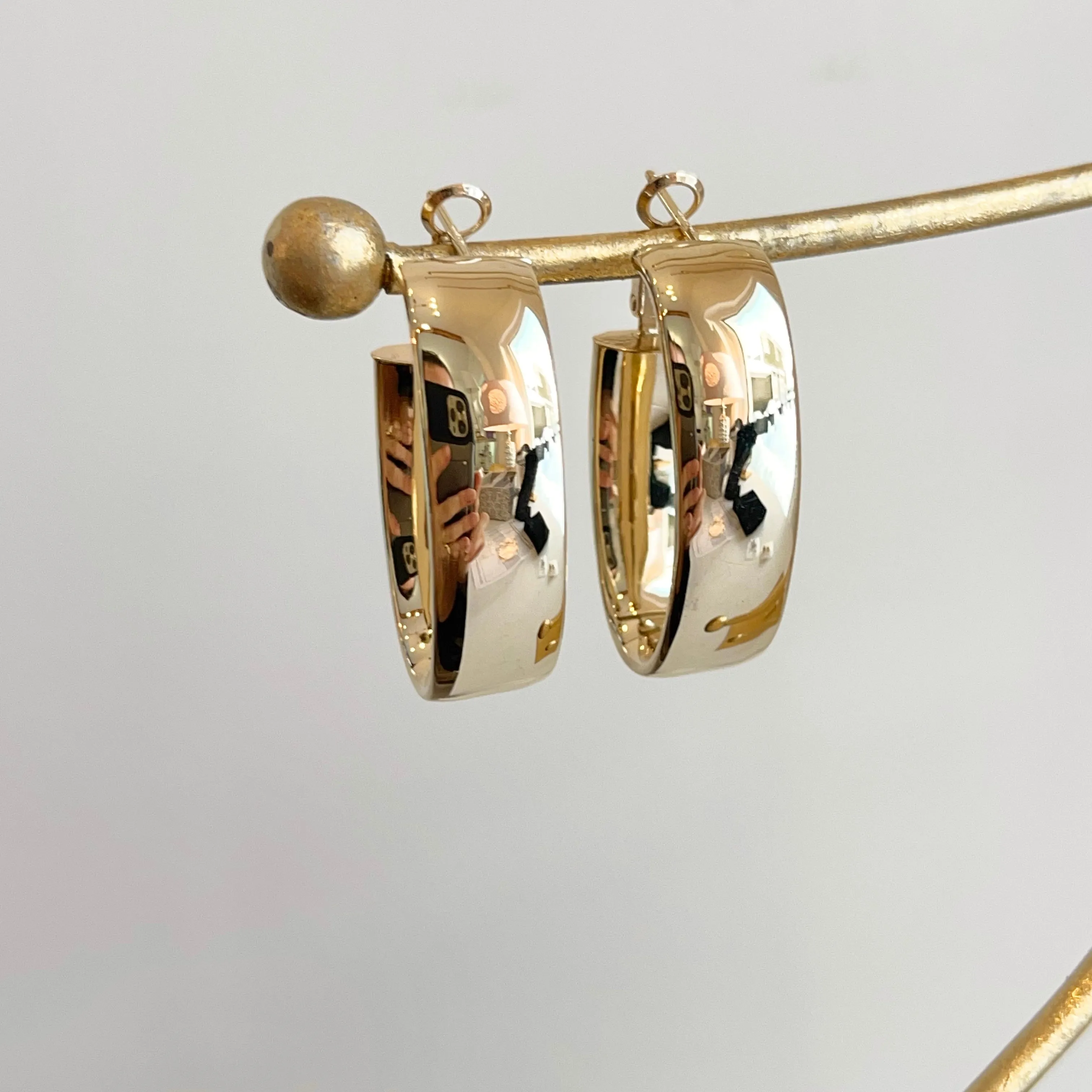 14KT Yellow Gold Thick Oval Omega Back Hoop Earrings 34mm
