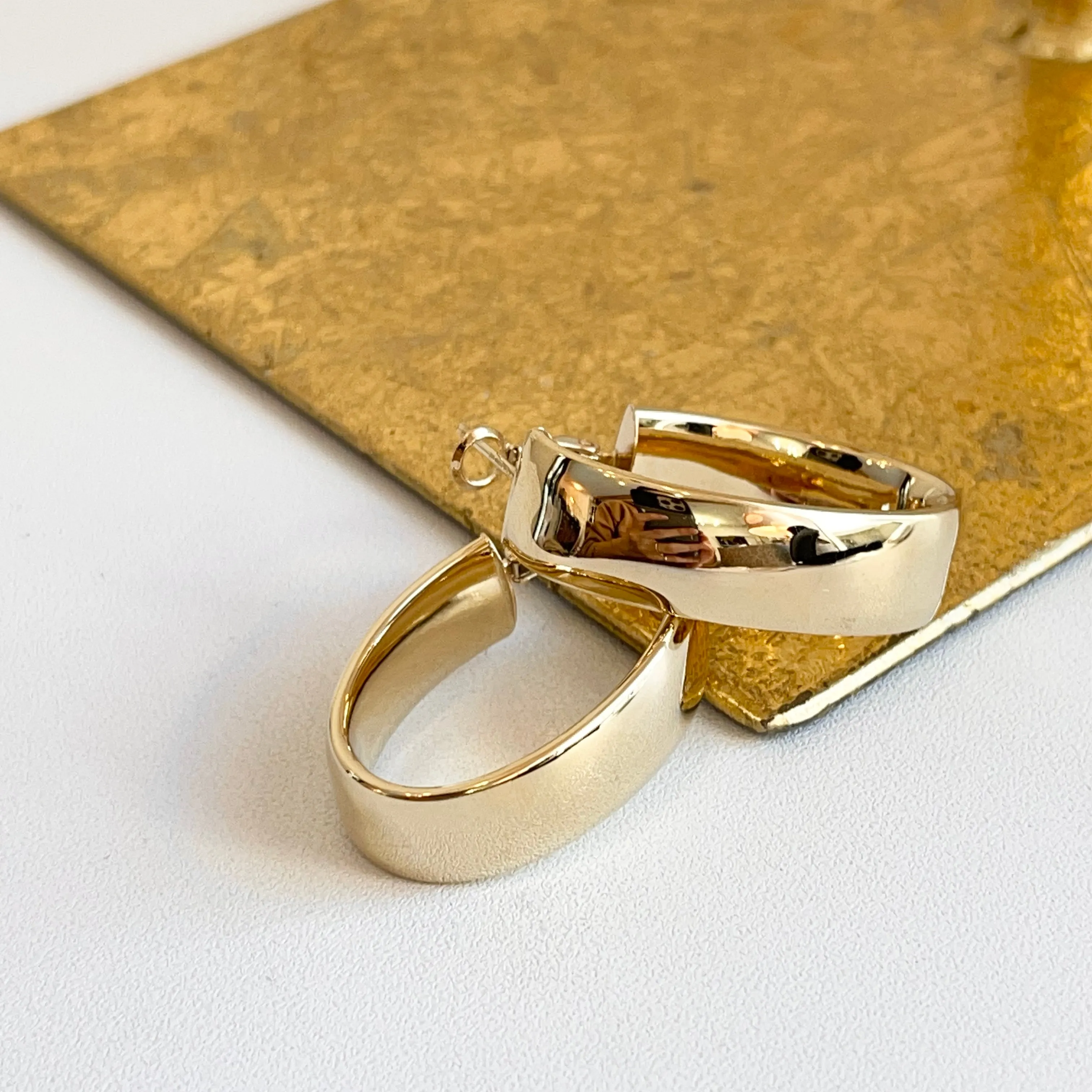 14KT Yellow Gold Thick Oval Omega Back Hoop Earrings 34mm