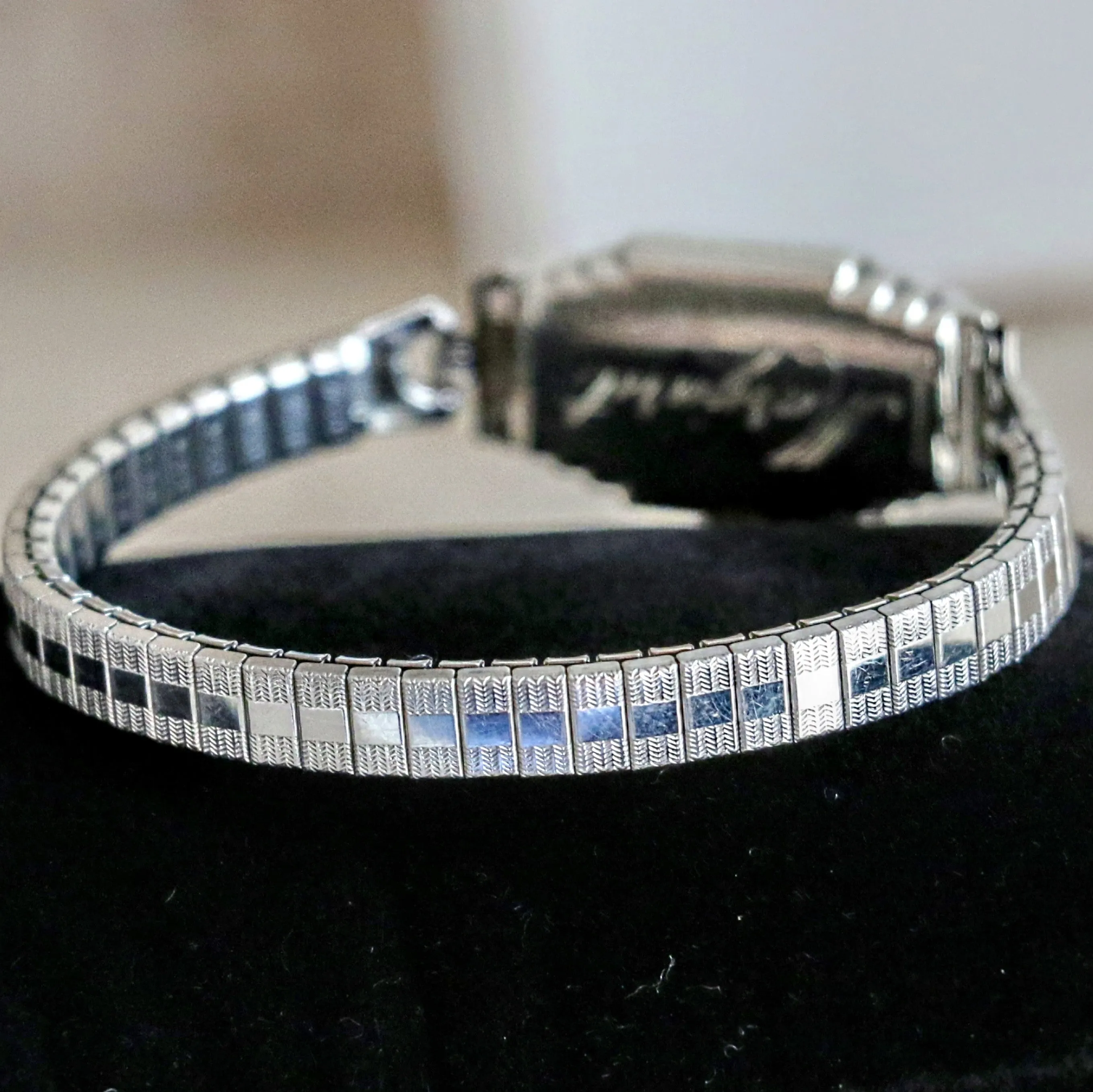 1933 HAMILTON Art Deco Ladies Wristwatch 17 Jewels Grade 989 Vintage Watch