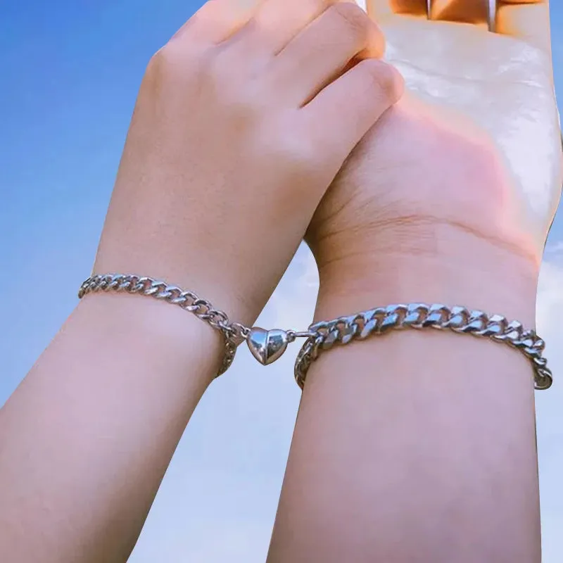2024 New Love Magnet Man Woman Bracelet Creative Valentine's Day Magnet Love Love Phase Suction Couple Friend Bracelet Gift