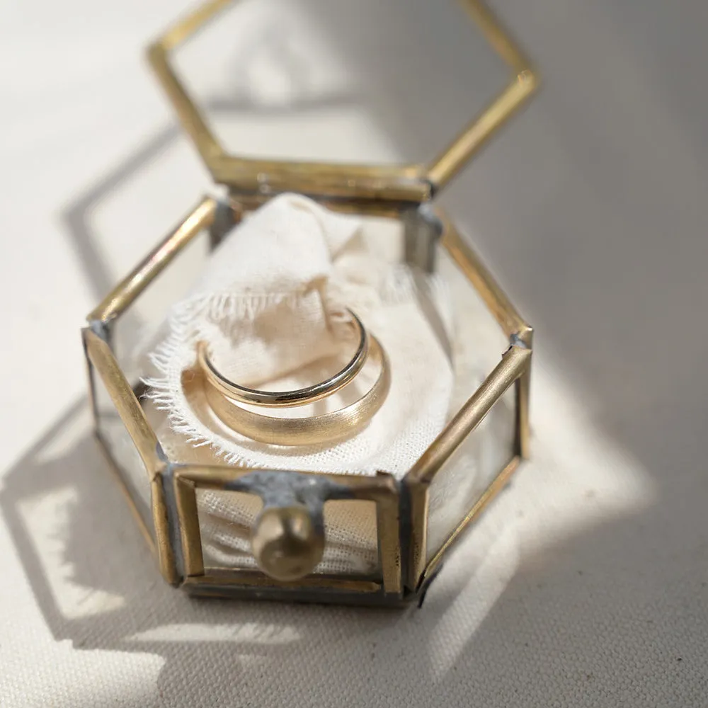 9ct White Gold Delicate Wedding Ring