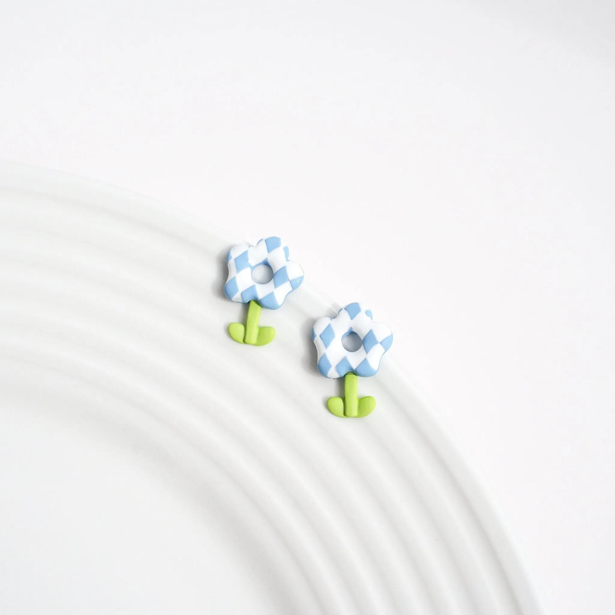 Blue Checkerboard Flower Stud Earrings