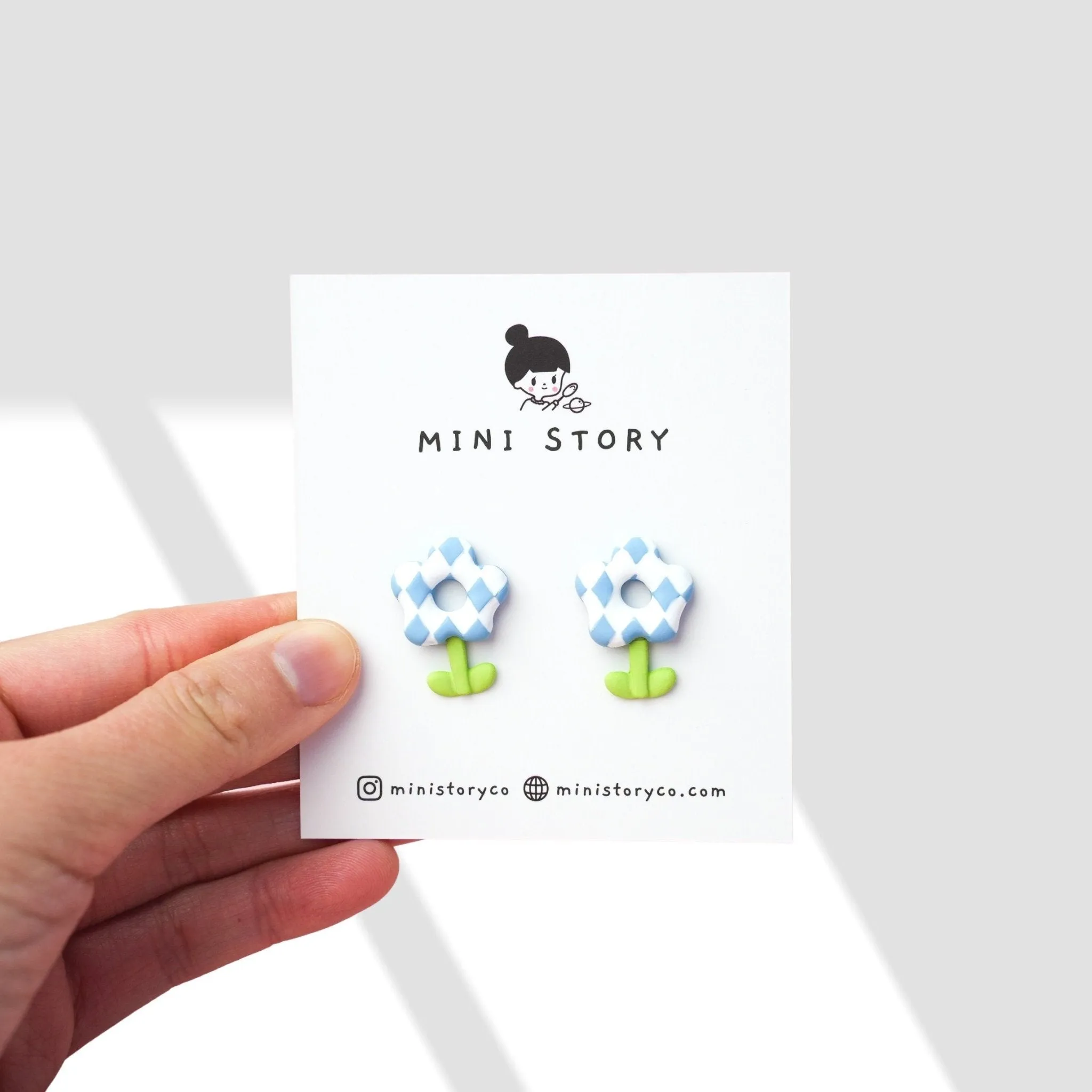 Blue Checkerboard Flower Stud Earrings