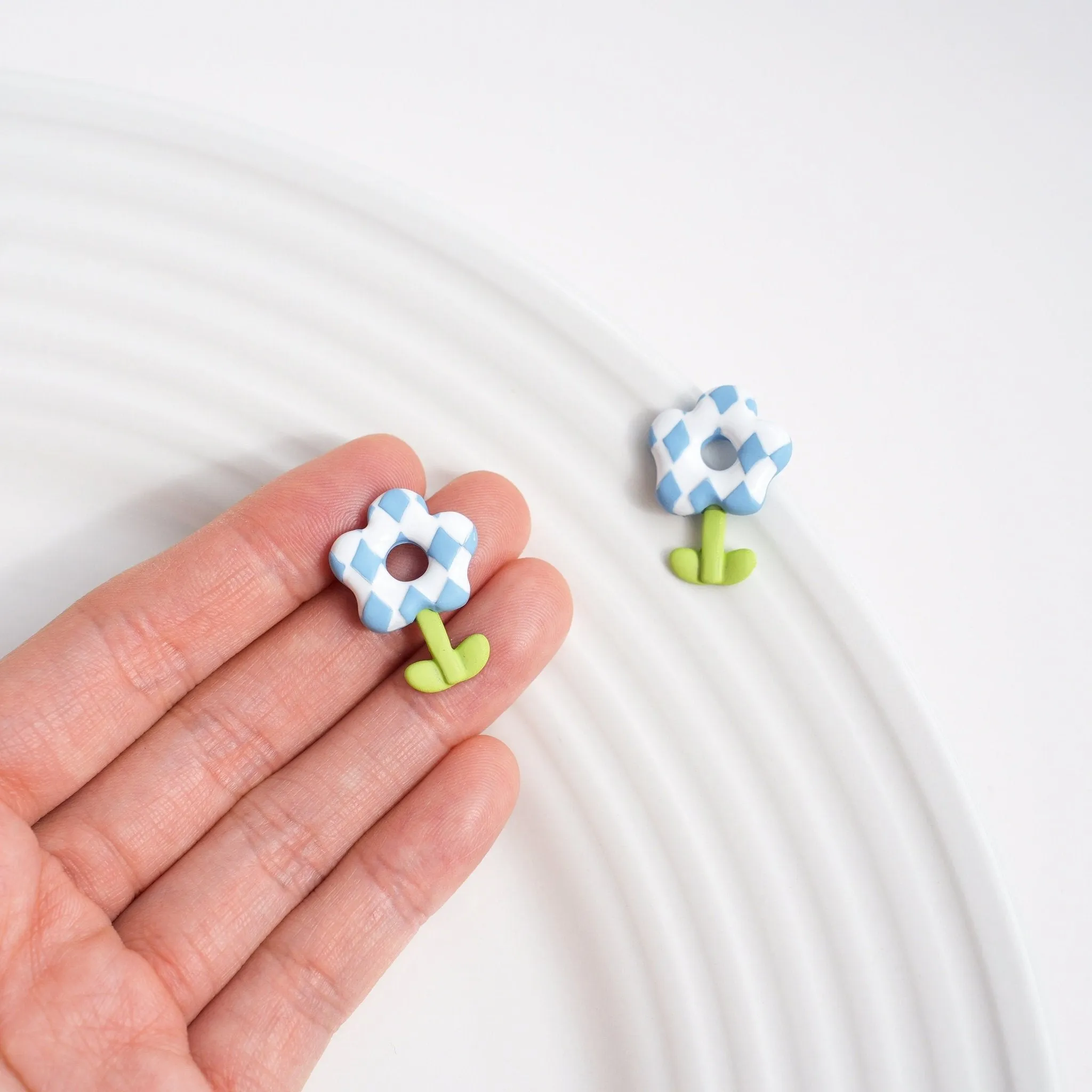 Blue Checkerboard Flower Stud Earrings