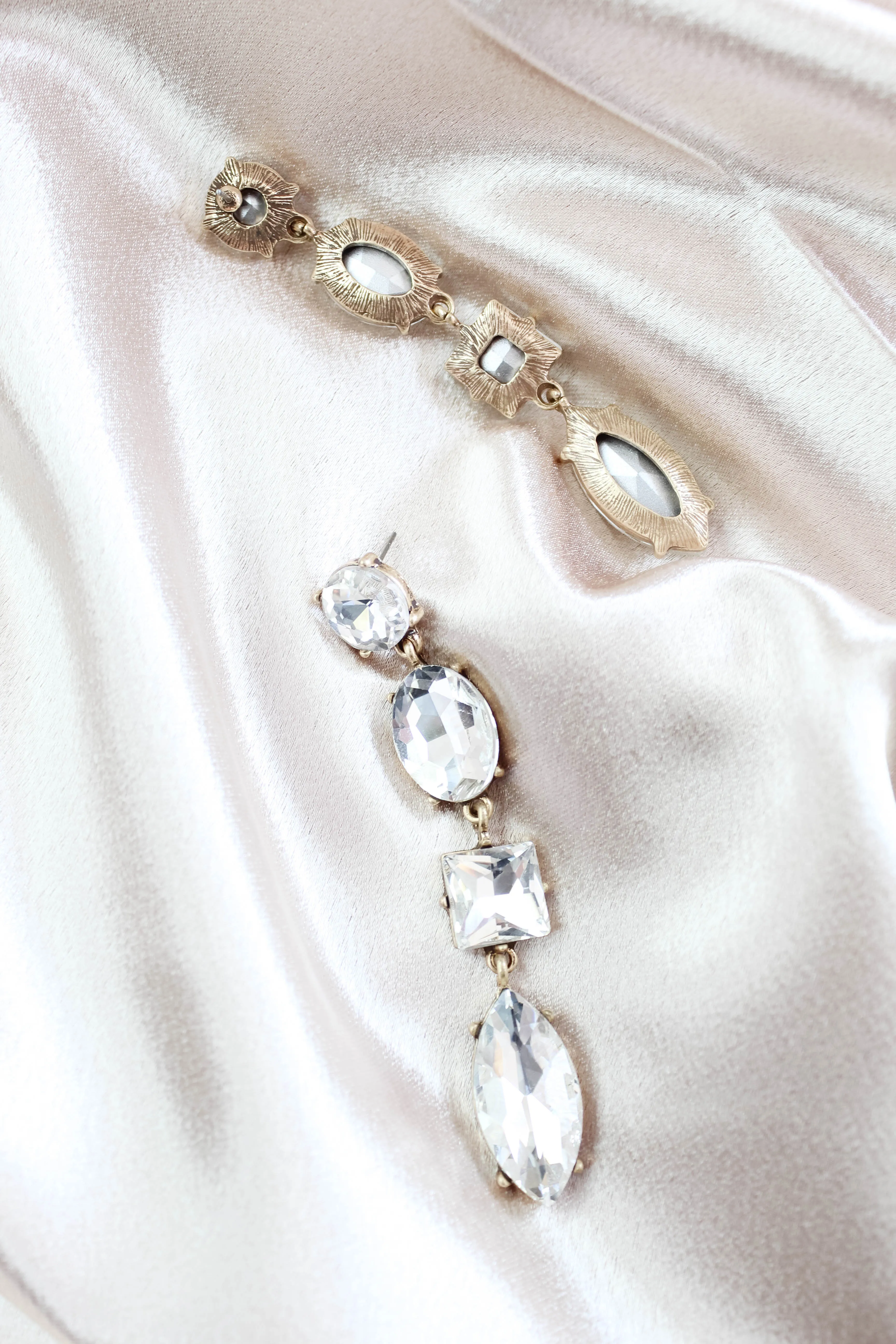 Center of Attention Rhinestone Drop Earrings