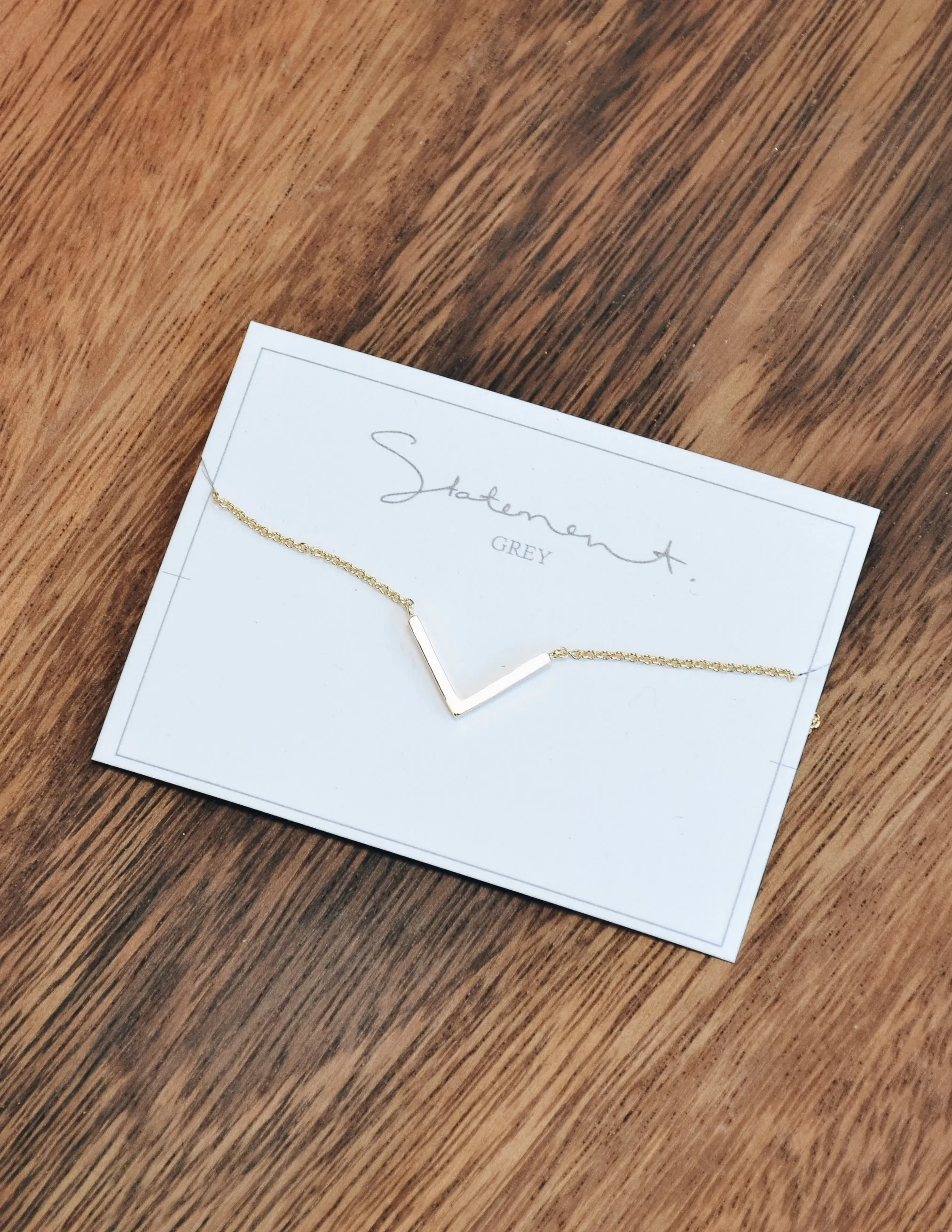CHEVRON NECKLACE - Gold