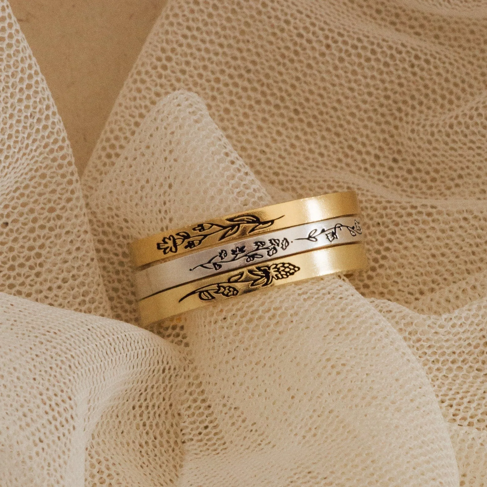 Customized Stacking Flower Band Ring