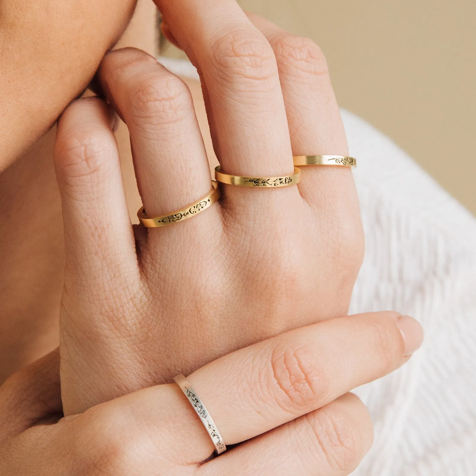 Customized Stacking Flower Band Ring