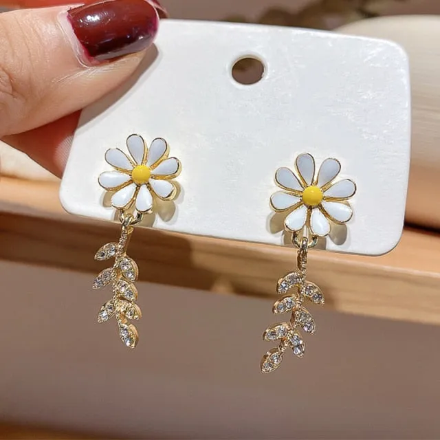 Cute Flower Crystal Temperament Geometric Shiny Zircon Earrings