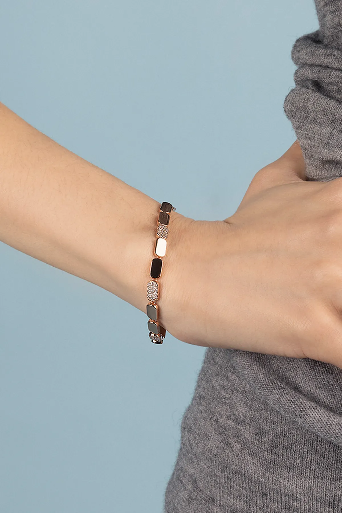 Dainty Rose Gold Bracelet
