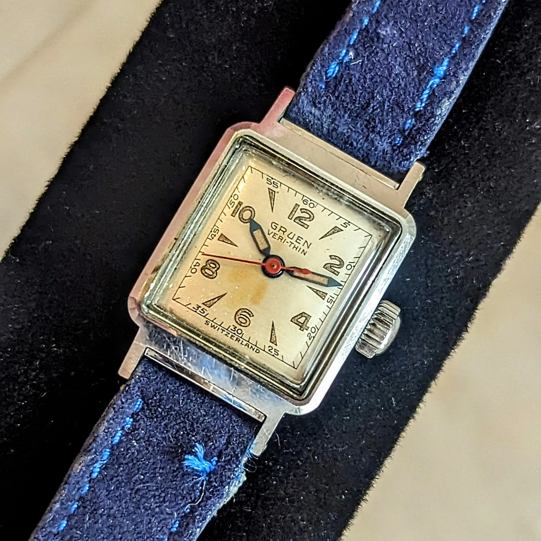 GRUEN Veri-Thin Ladies Watch 19mm Manual Wind Swiss Made Vintage Wristwatch