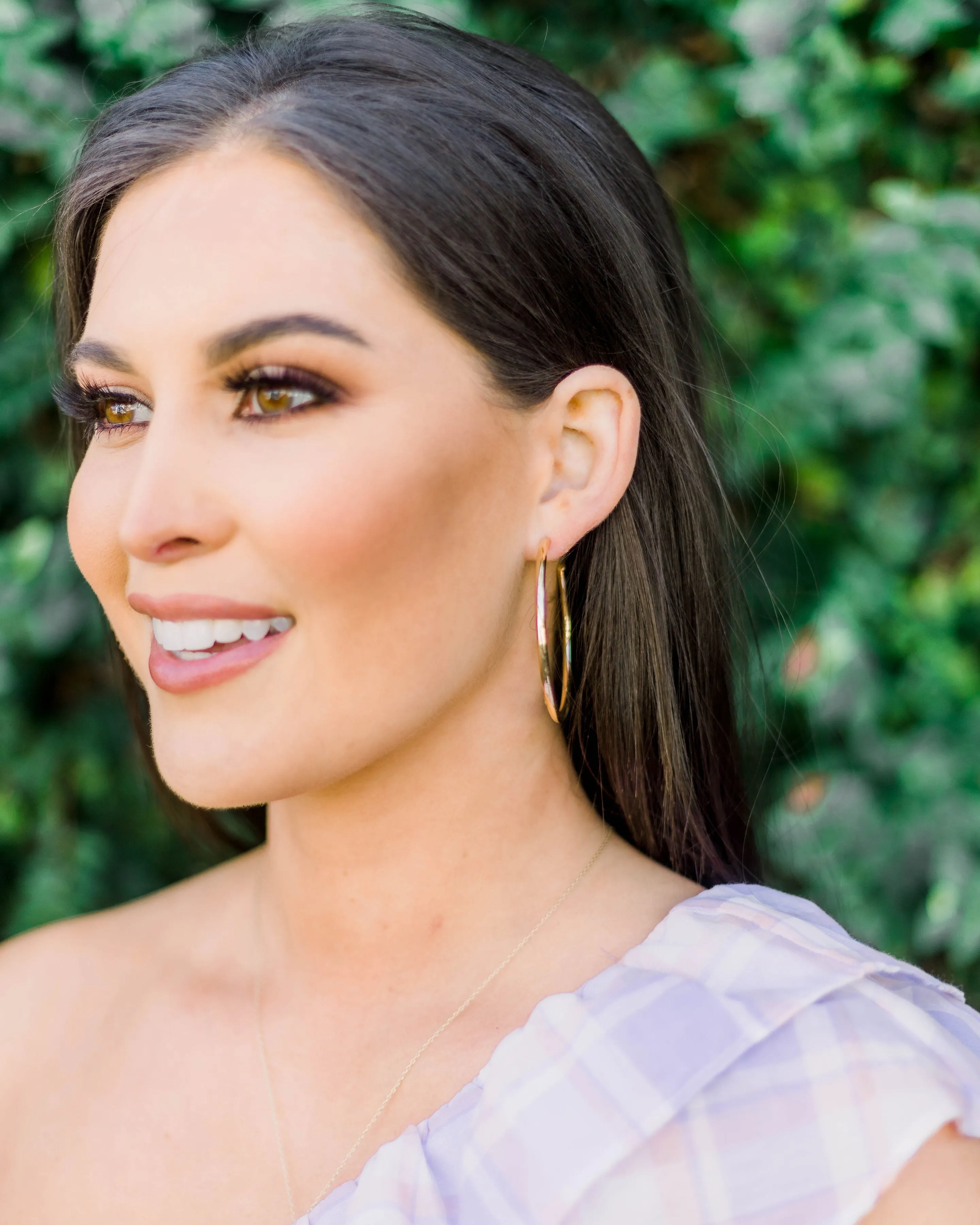 Shiny Hoop Earrings- Gold