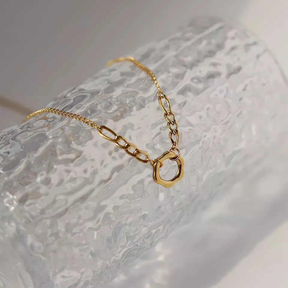 Tinsely Necklace