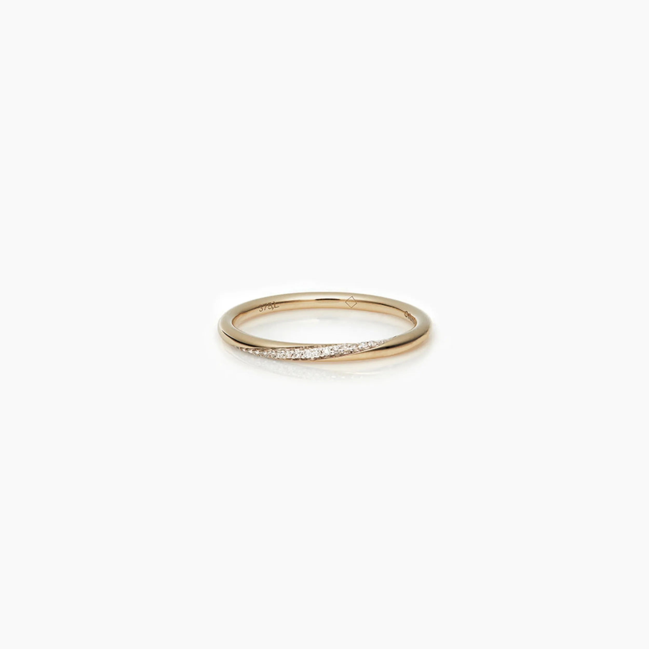 Twisted Diamond Thread Ring