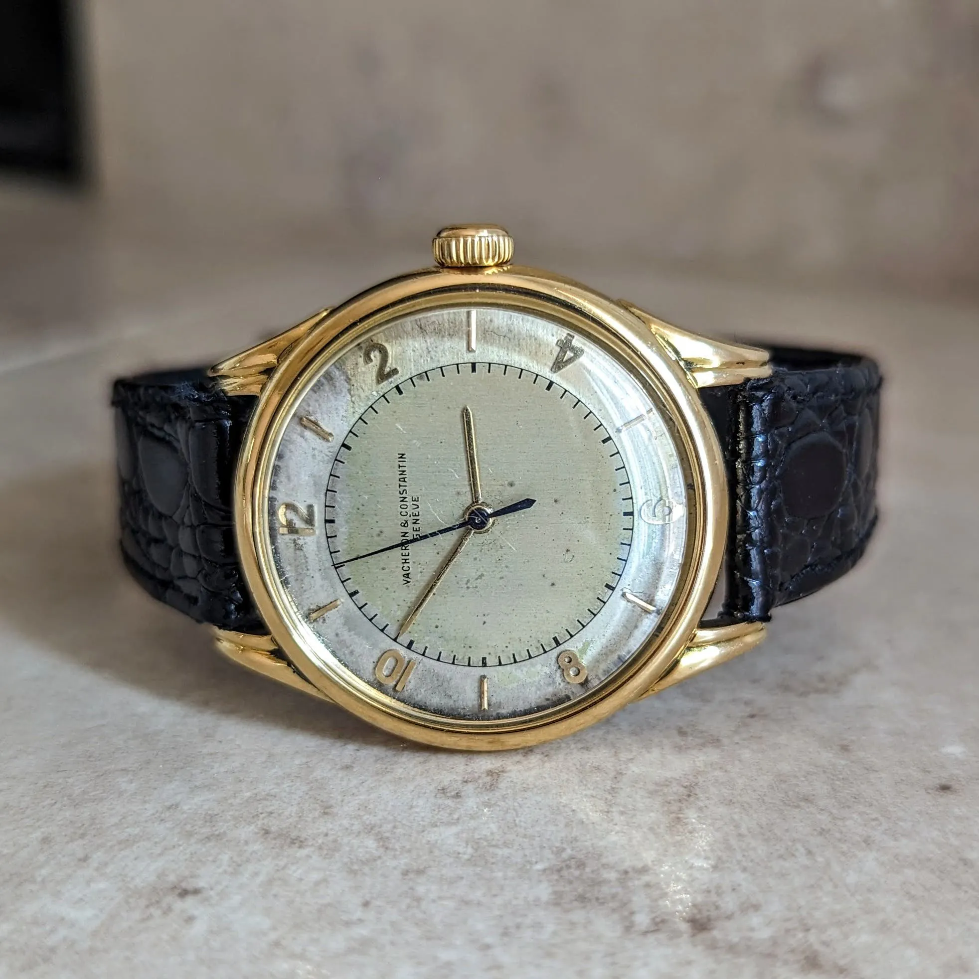 VACHERON & CONSTANTIN Geneve Wristwatch 18K GOLD Ref. 4466 Cal. 477/1 Bumper Automatic Watch - Box & Papers