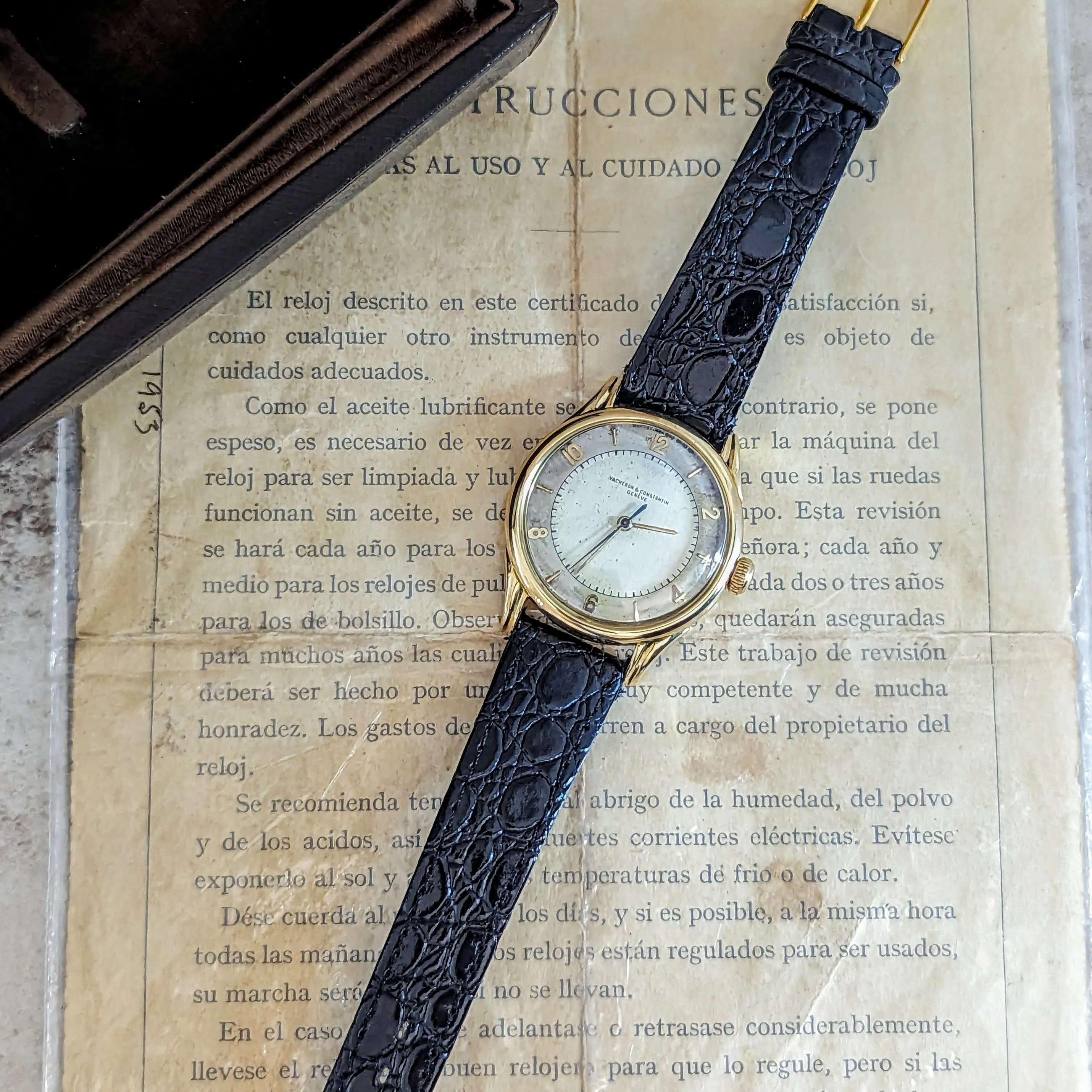 VACHERON & CONSTANTIN Geneve Wristwatch 18K GOLD Ref. 4466 Cal. 477/1 Bumper Automatic Watch - Box & Papers
