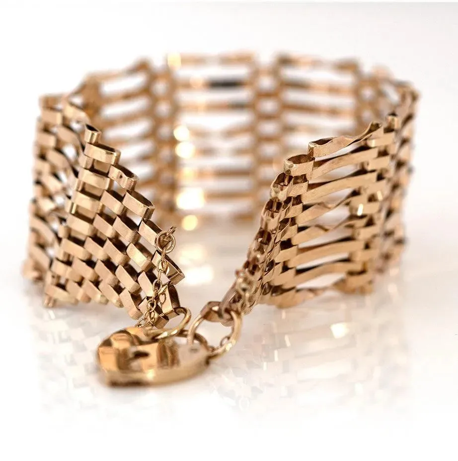 Vintage 1970s 9ct Gold Wide Gate Bracelet